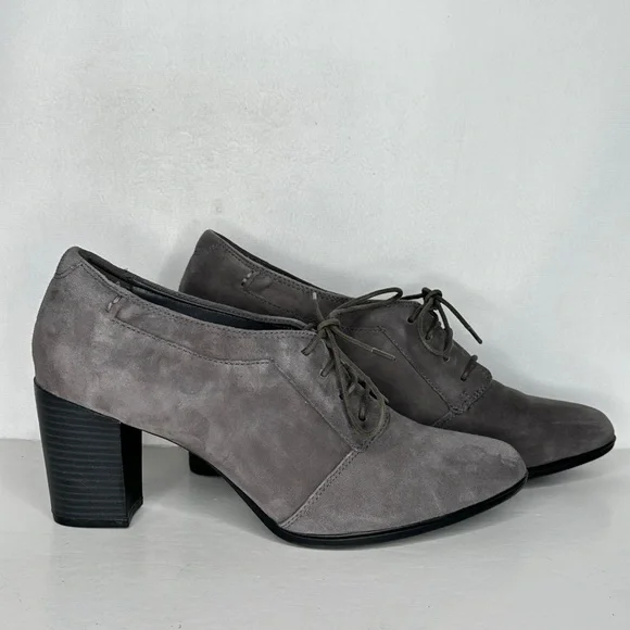 Clark’s Araya Hale Gray Lace Up Shoes Booties Sz 11 - Picture 1 of 8